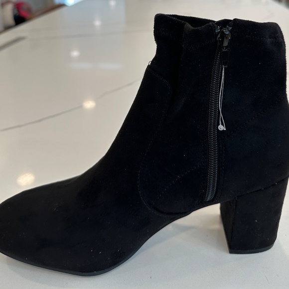 Womens Ankle High Heel Bootie faux suede fabric Chunky Boot Black Zip 10 NEW - Picture 7 of 8